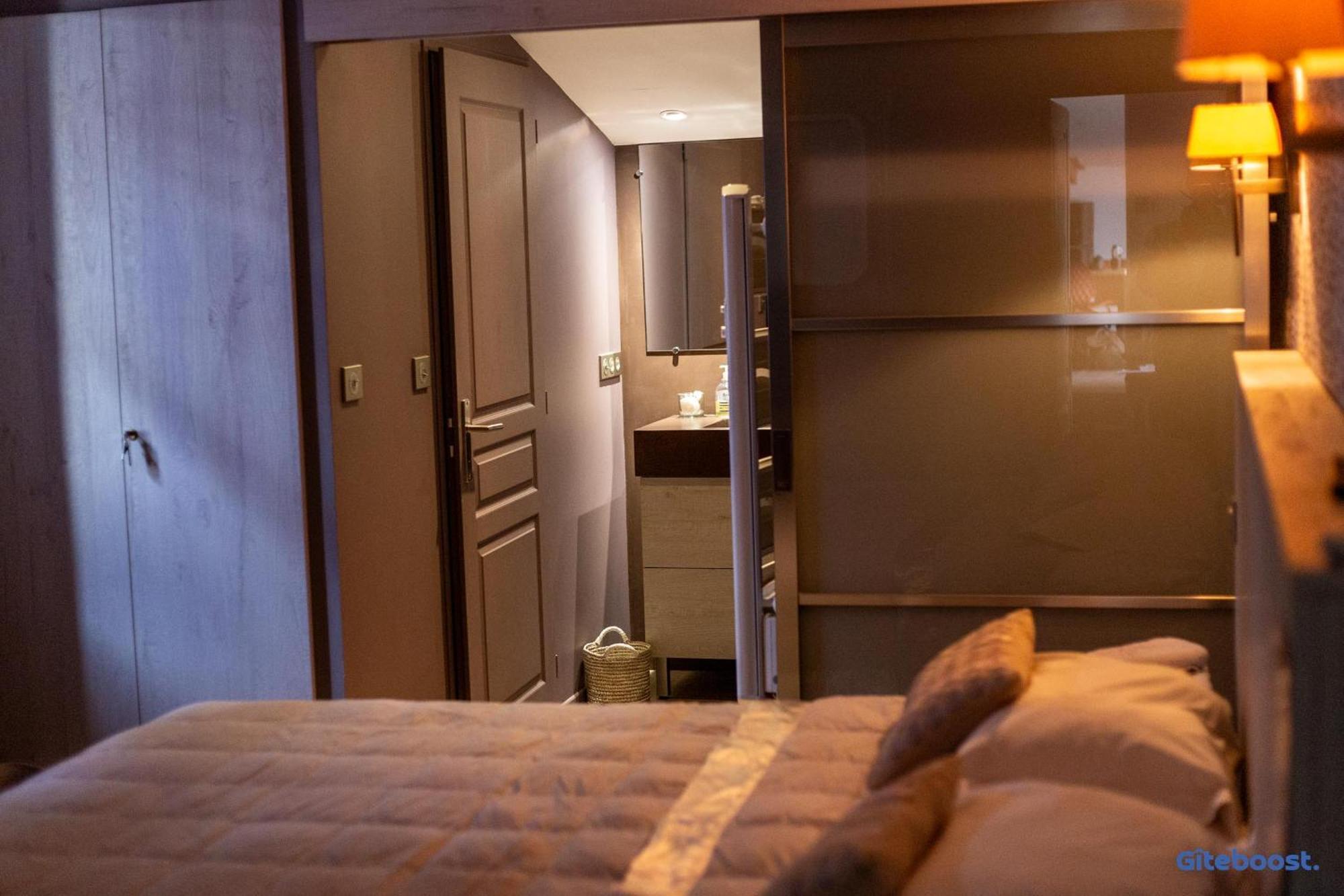 Le Val Des Sens Hotel Chatte Bagian luar foto