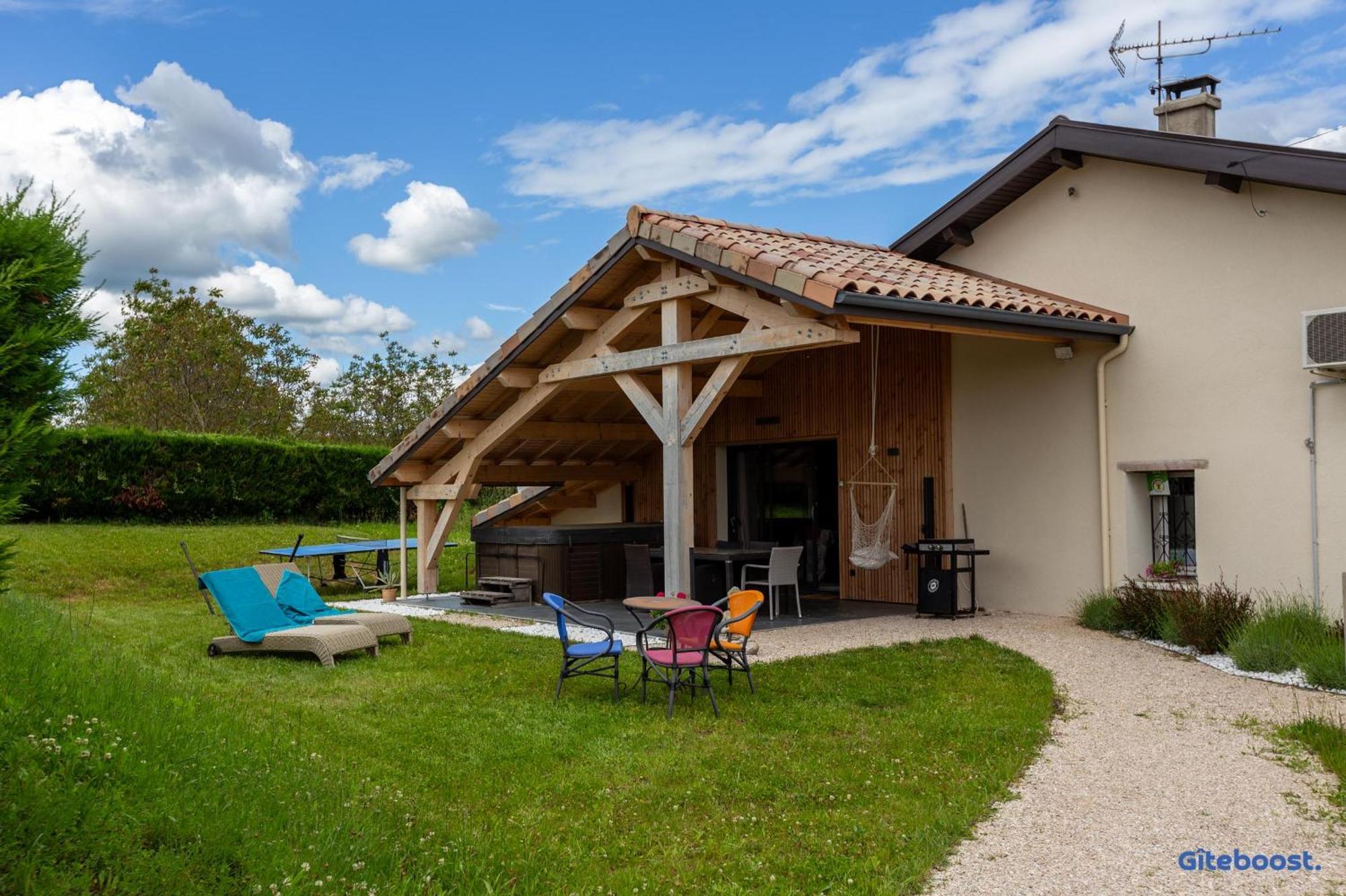 Le Val Des Sens Hotel Chatte Bagian luar foto