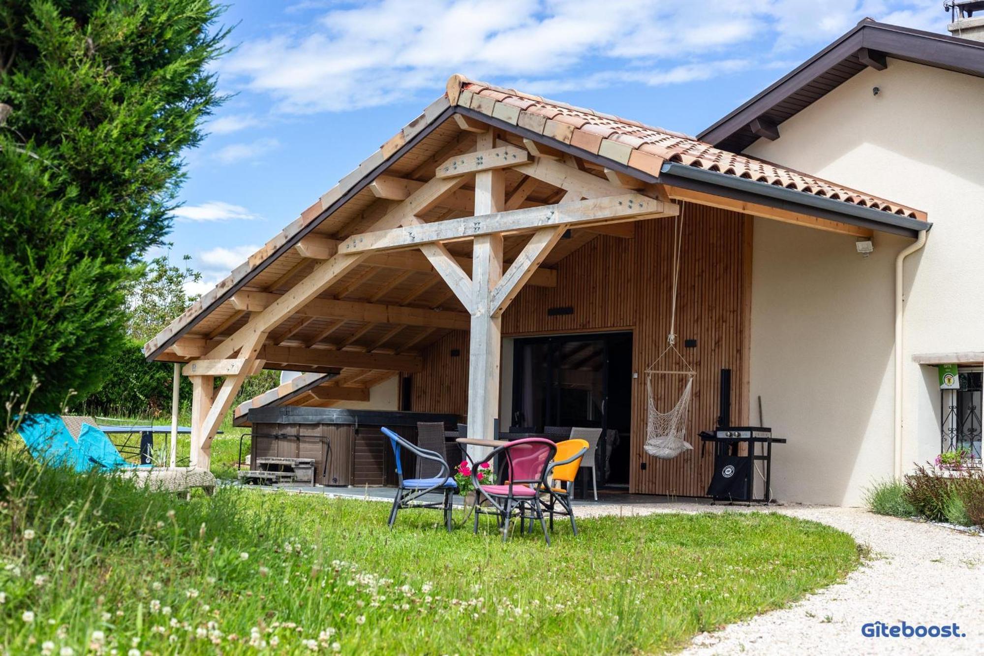 Le Val Des Sens Hotel Chatte Bagian luar foto