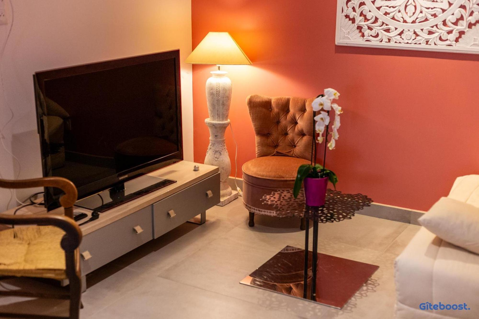 Le Val Des Sens Hotel Chatte Bagian luar foto